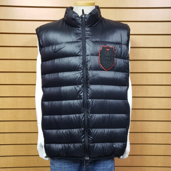 Nike Lebron Witness No. 6 Black Down Puffer Vest Jacket Size XXL